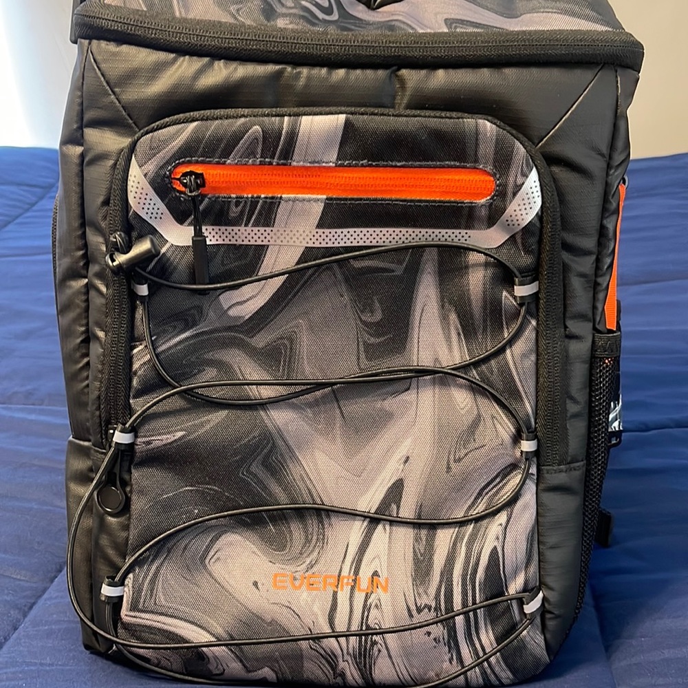 New EVERFUN Cooler Backpack Insulated Leakproof 30 Cans, Cooler Bag